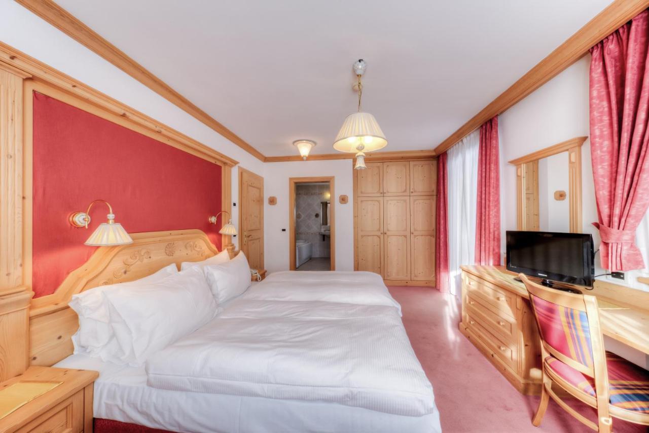 Hotel Chalet Corso サン・ヴィジリオ・ディ・マレッベ エクステリア 写真